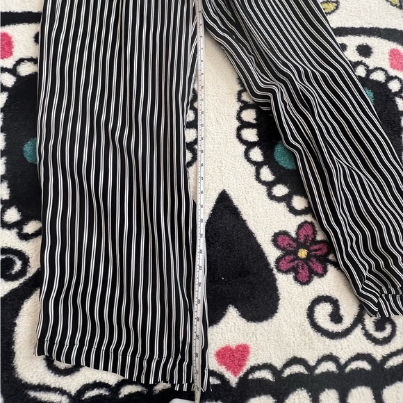 NWT MICHAEL  Michael Kors Stripe Straight Leg Pant Black & Cream Size 6 - Picture 9 of 14